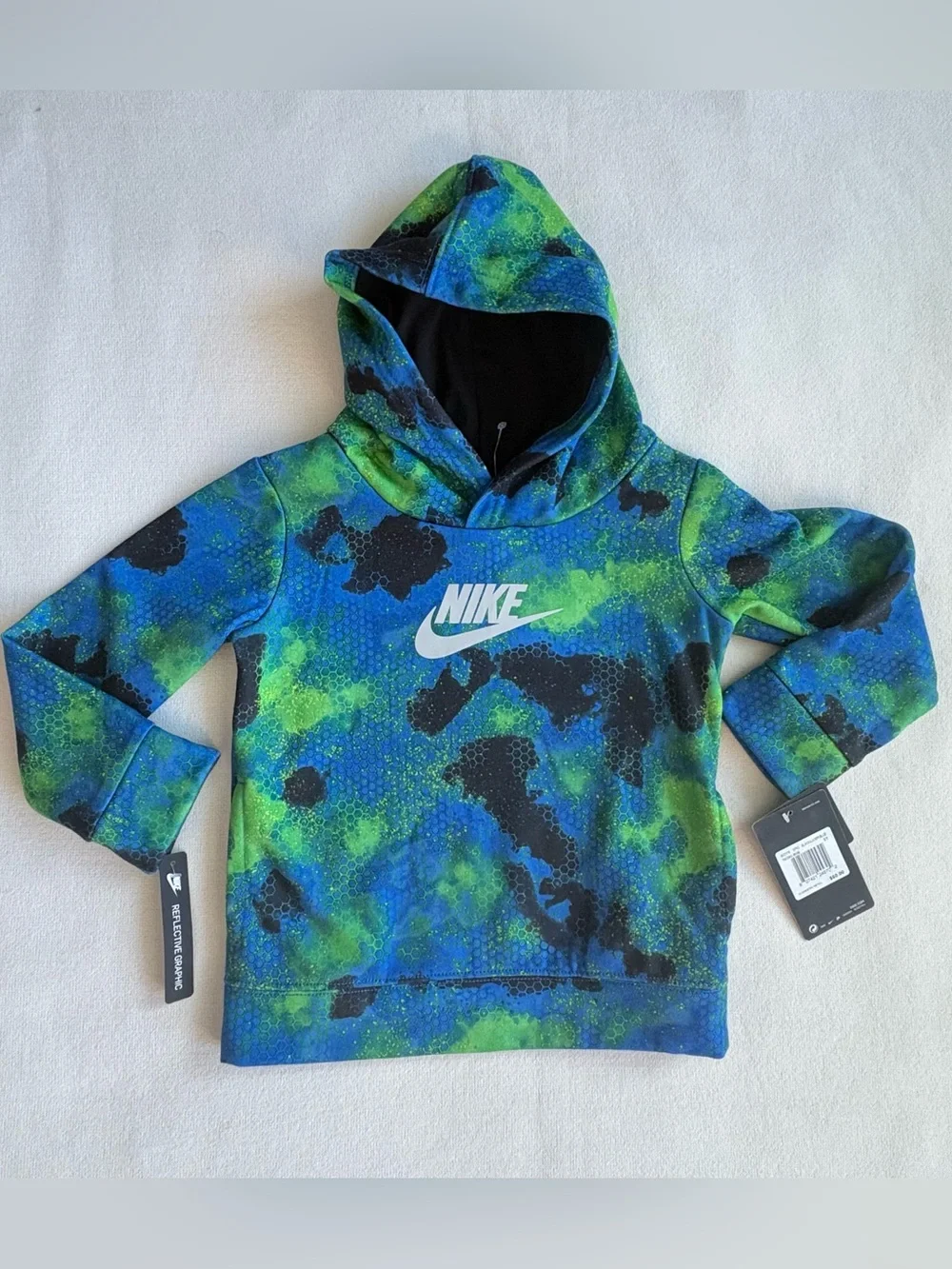 Nike Boys' Futura Reflective Graphic Fleece Hoodie in Black/Laser Blue 2/3